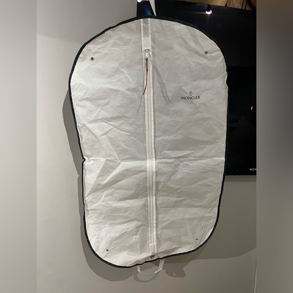 MONCLER Garment Bag - Picture 1 of 3